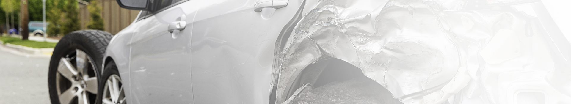 Bei einem Unfall wurde das Fahrzeug schwer beschädigt