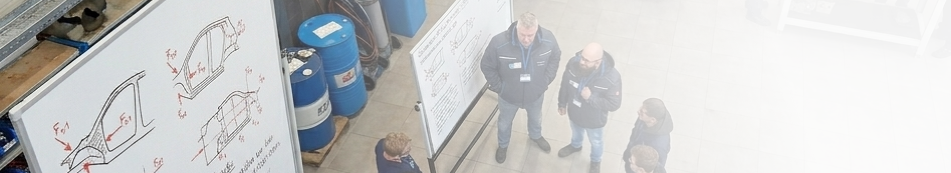 Mehrere KFZ Sachverständiger haben sich zusammengefunden um in einer Werkstatt über die VDI 5900 zu sprechen