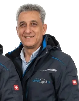 Sezgin Cömlek, TÜV-zertifizierter Kfz-Sachverständiger bei UnfallExpert24